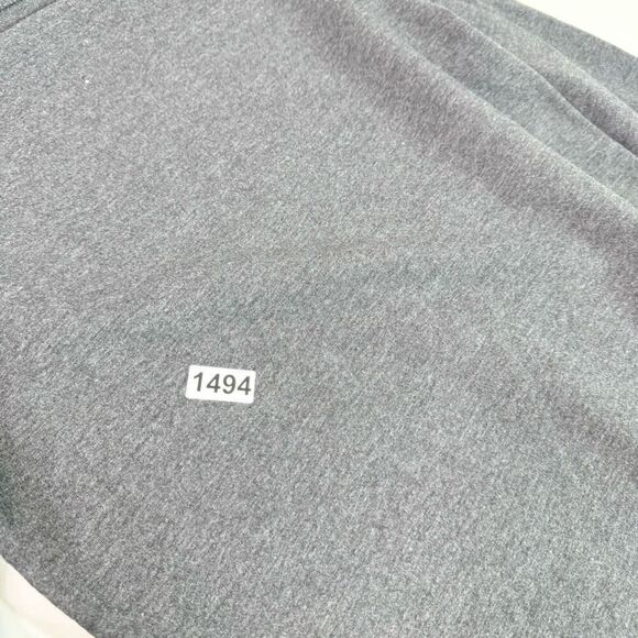 Schitts Creek Sweater Sweatshirt Womens Large Rose Apocethary Crewneck Pullover - Picture 7 of 7